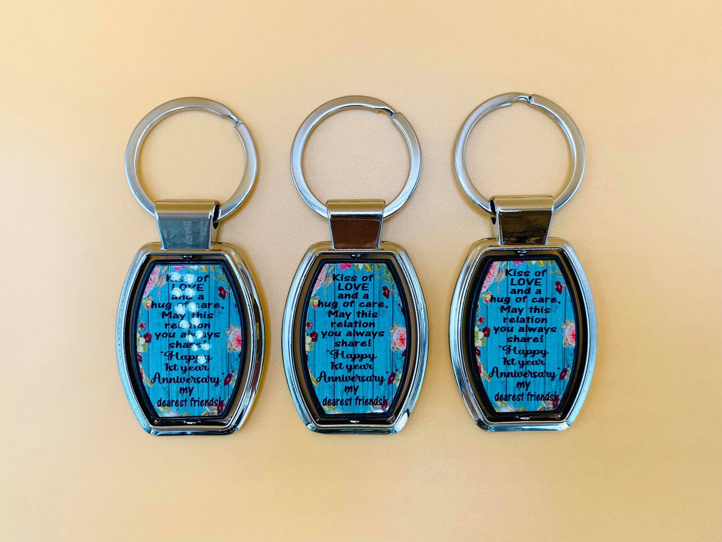 Key ring: Cylindrical metal shape