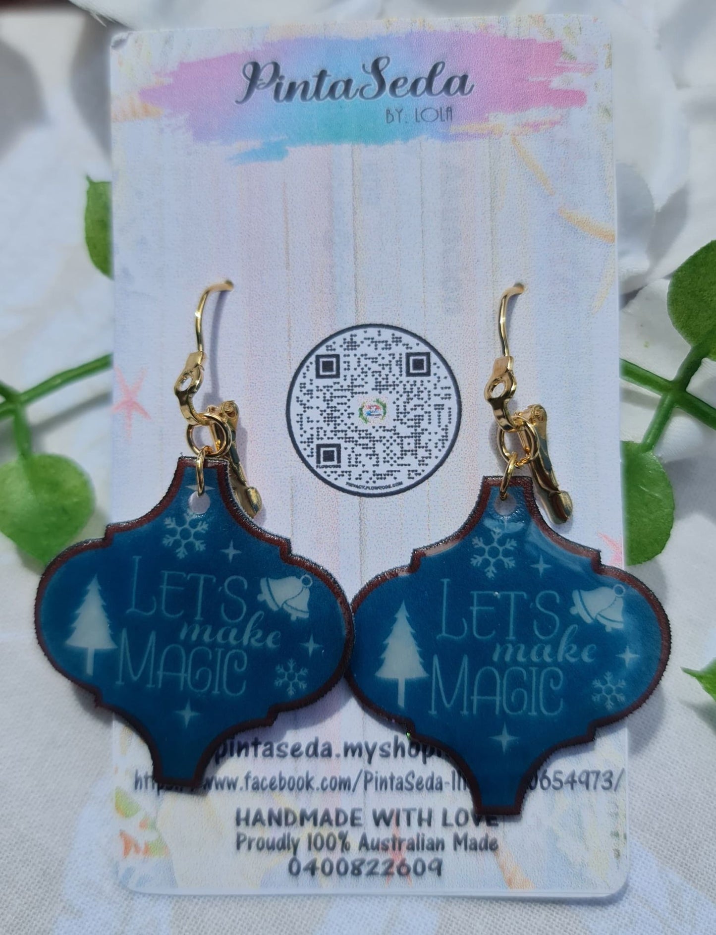Christmas earring: Handmade