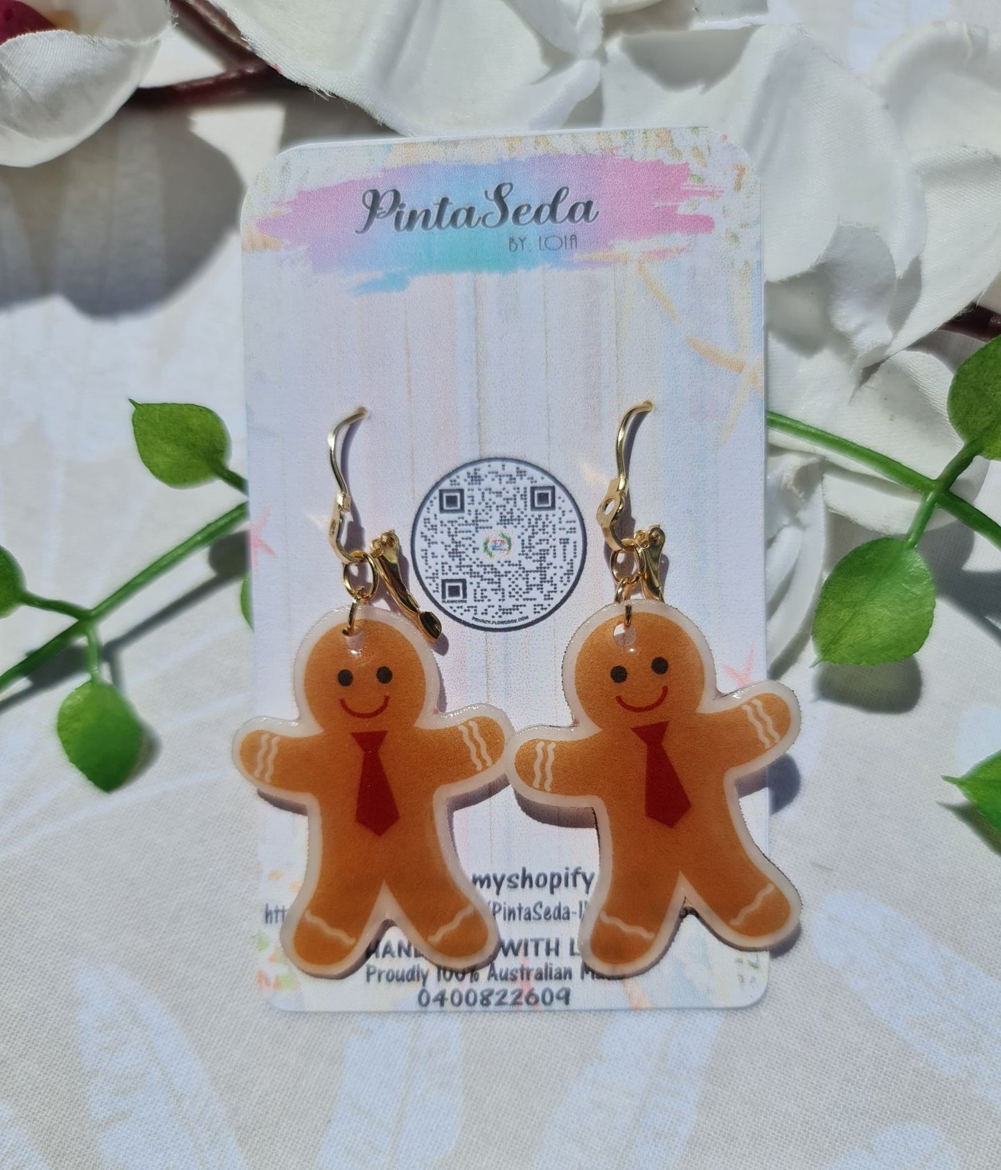 Christmas earring: Handmade